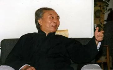 读艾青诗选心得体会7篇