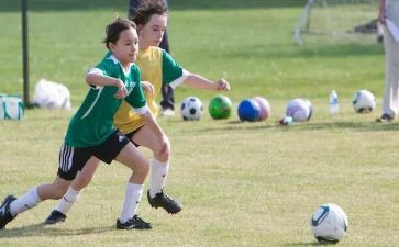 小学小足球脚内侧传球教案8篇