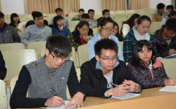 大学班长月工作总结报告5篇