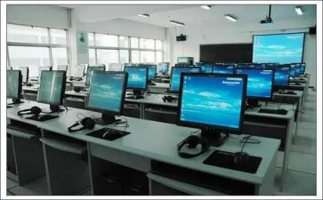 学校电教工作总结7篇