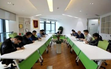 分管财务领导述职报告6篇