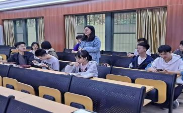 副班长辞职报告优秀5篇