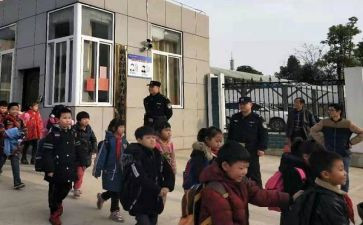 保护校园环境的倡议书推荐8篇