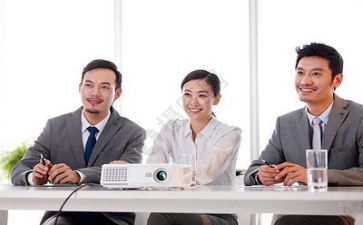 领导干部年度述职报告8篇