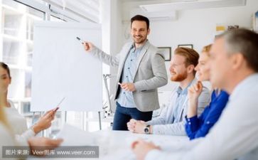 请领导看述职报告推荐8篇