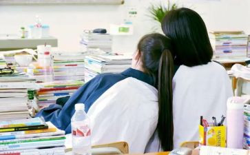 作文《我的新同桌真幽默》500字8篇