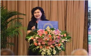 2023年校长述职报告模板8篇