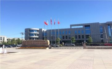 学校行政述职报告6篇