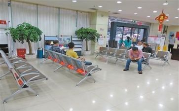 农商银行t行长述职报告5篇