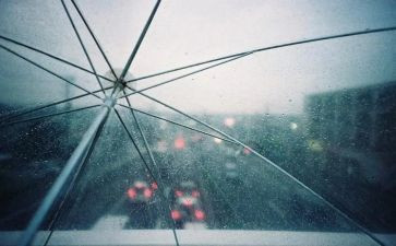 小班哗啦啦下雨了教案5篇