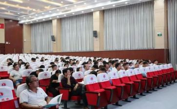 政教副校长述职报告8篇