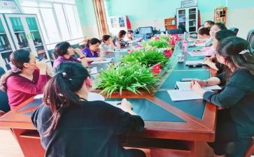 小班主班教师述职报告8篇